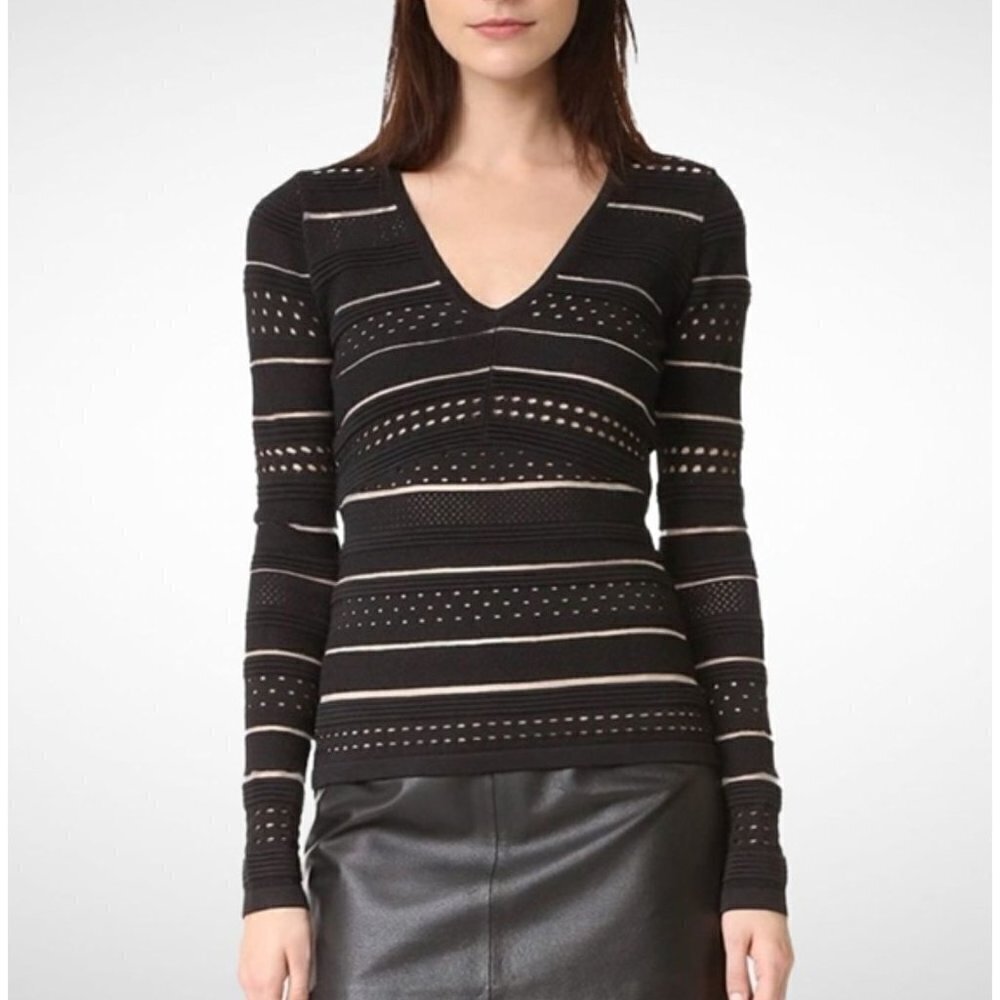 Bailey/44 Black V-neck Long Sleeve Knit Top Size Small